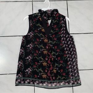 Max Studio;V-Collar Neck Black Top Pink Yellow White Red Flowers